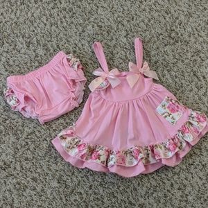 2 Piece Ruffle Baby Outfit